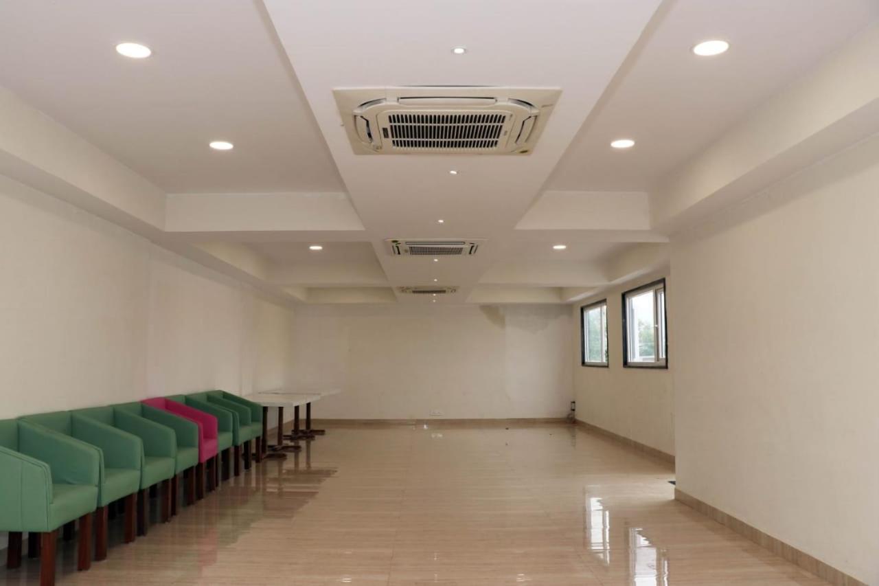 Hotel Savitri Signature Narsinghpur Екстер'єр фото