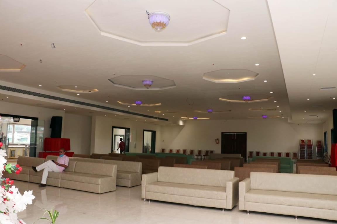 Hotel Savitri Signature Narsinghpur Екстер'єр фото